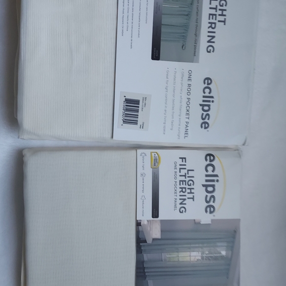 Eclipse Light Filtering curtains - Picture 2 of 11